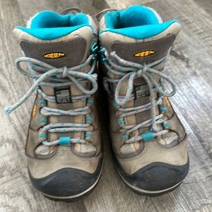 Keen Durand Mid Hiking Boots